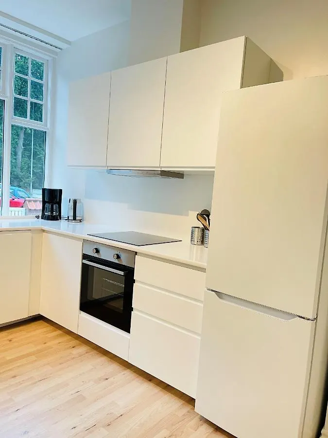 Aday - Aalborg Mansion - Big Apartment With Garden 0*,  Denmark