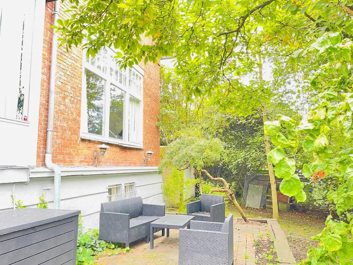 Aday - Aalborg Mansion - Big Apartment With Garden