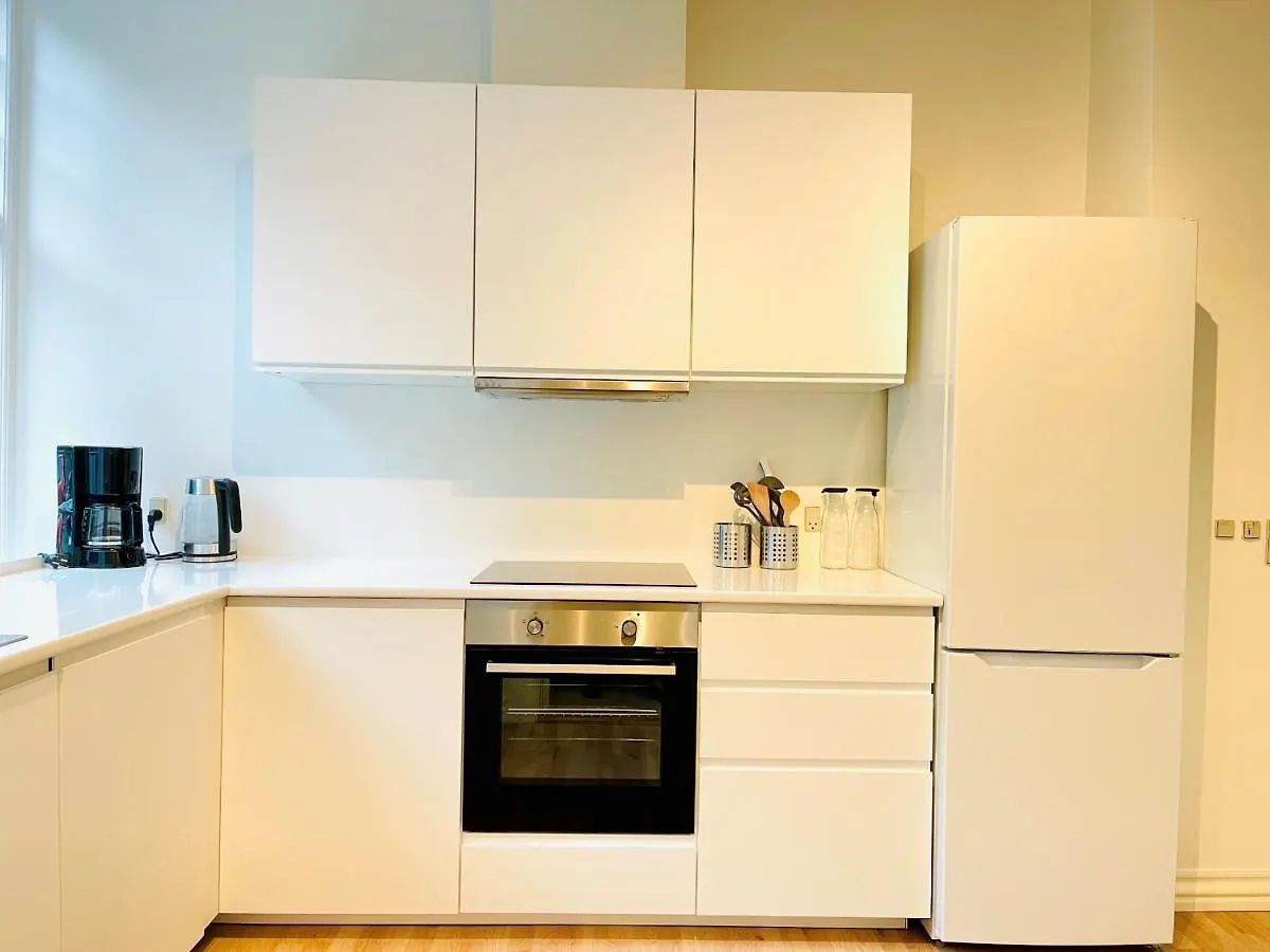 Aday - Aalborg Mansion - Big Apartment With Garden